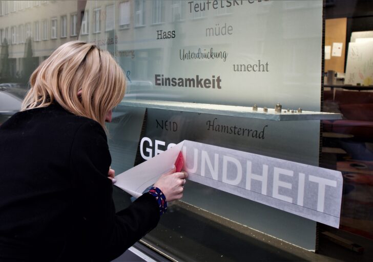 In Szene gesetzt – die HFTG inszeniert in Zürich fünf exklusive Schaufenster